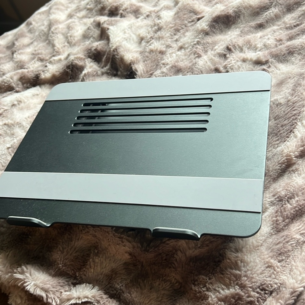 laptop stand